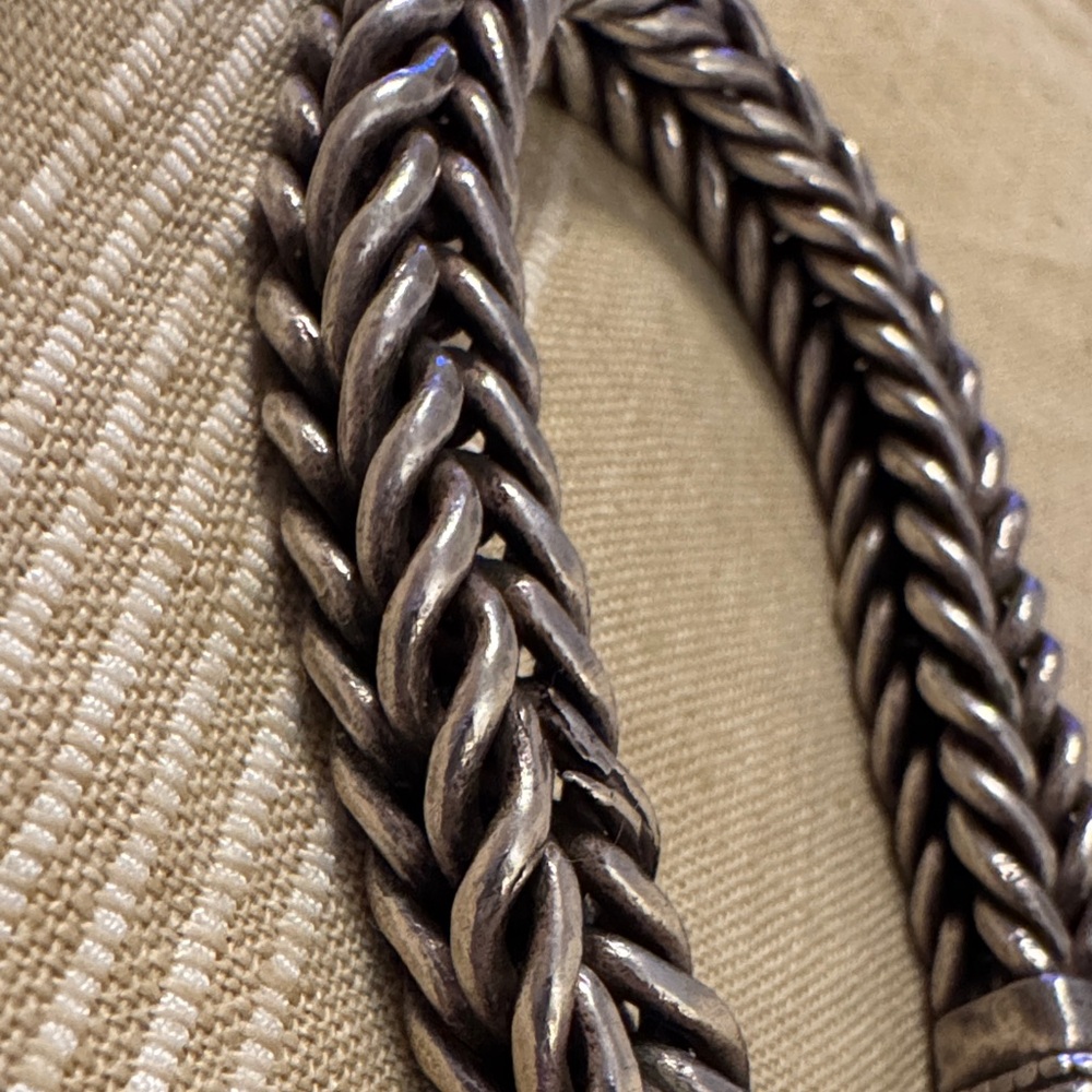 Elegant Silver Women's Bracelet - Picture 10 of 12